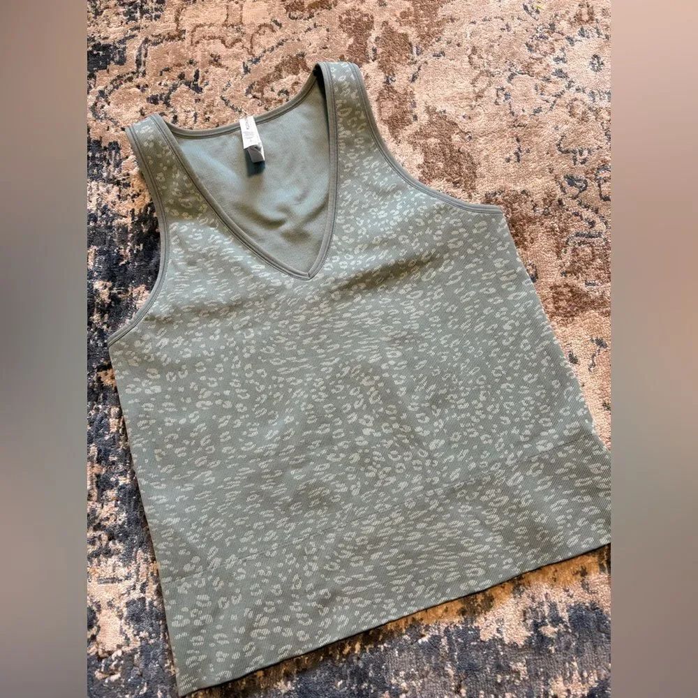 Athleta Aurora Cropped Ribbed Tank Large